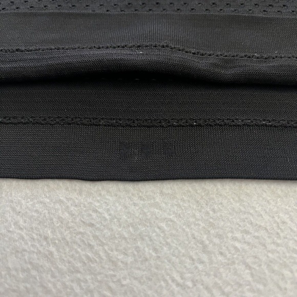Lululemon Women Black Breeze By Short Sleeve Perforated Vented Seamless Top 8 - Picture 4 of 9